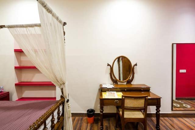 เดอะ คอร์เนอร์ คอร์ตยาร์ด Hotel โกลกาตา ภายนอก รูปภาพ